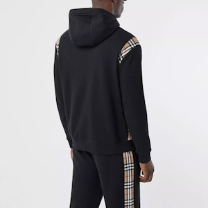 バーバリー ヴィンテージチェック フーディ スウェットシャツ ブラック 80262721 Lookbook バーバリー ヴィンテージチェック フーディ スウェットシャツ ブラック 80262721