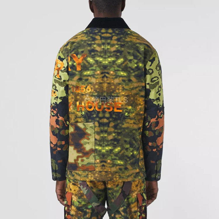 Shop Burberry 黃色字母迷彩翻領長袖外套 80427641