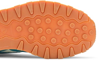 Burn Rubber x Reebok 經典皮革豪華版 '底特律精神' v45442 Purchase Burn Rubber x Reebok 經典皮革豪華版 '底特律精神' v45442