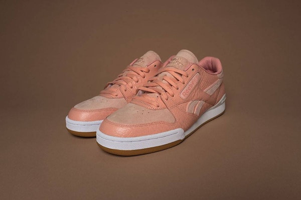 Burn Rubber x Reebok Phase 1 '底特律玩家' AR1014 Lookbook Burn Rubber x Reebok Phase 1 '底特律玩家' AR1014