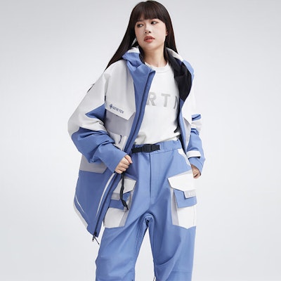 BURTON Aizawa 系列 23/24 Vanguard GORE-TEX 2L 藍色男女滑雪外套 99967199055 Lookbook BURTON Aizawa 系列 23/24 Vanguard GORE-TEX 2L 藍色男女滑雪外套 99967199055