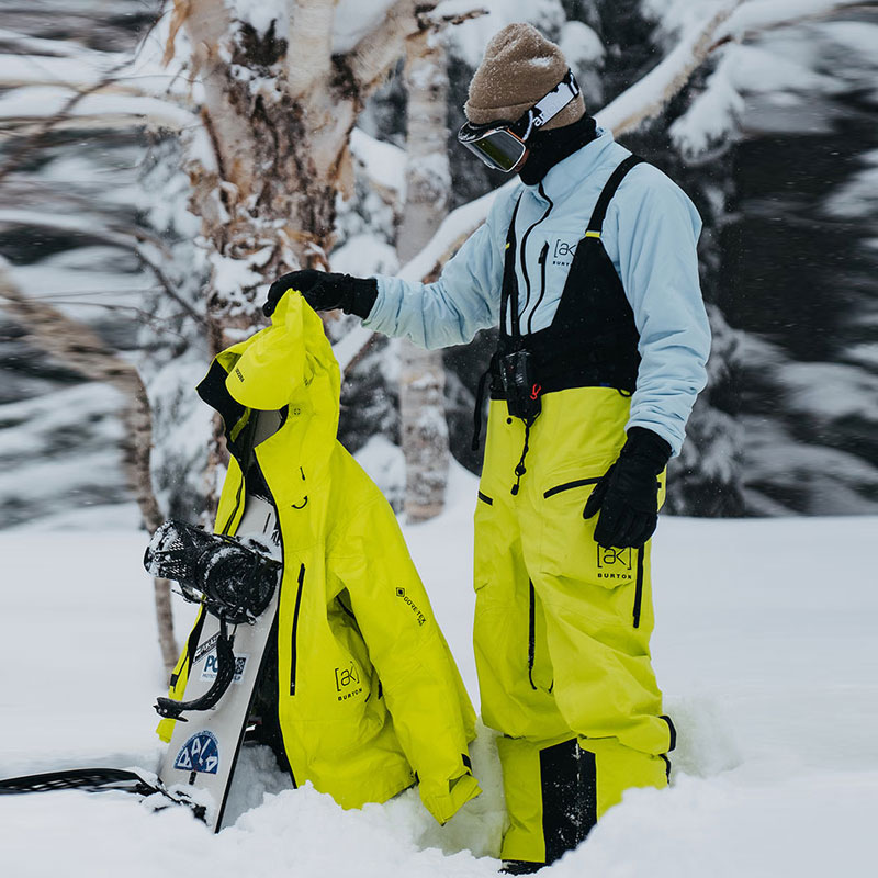 Lookbook BURTON AK GORE-TEX 3L PRO Seluar Snowboard Kalis Air Hijau Lelaki 21042102700