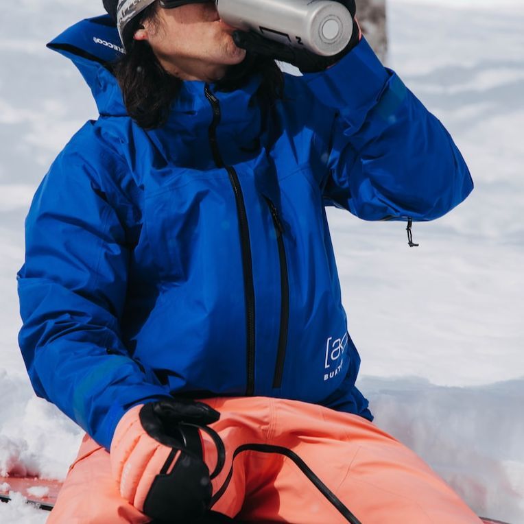 Purchase Burton AK Tusk Gore-Tex Pro 3L 防水透氣滑雪外套. 210411