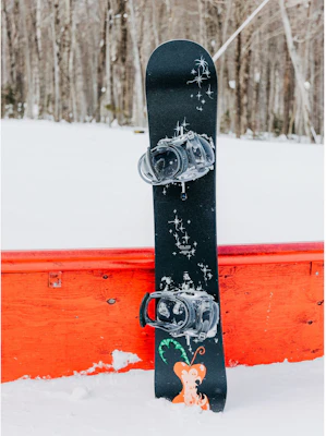 BURTON Blossom Camber 22/23 Snowboard 22943101000 Lookbook BURTON Blossom Camber 22/23 Snowboard 22943101000