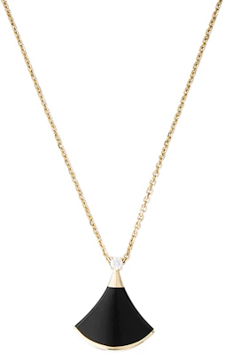 BVLGARI DIVAS’ DREAM Black Onyx 18K Rose Gold Necklace Unisex Couples Style. CL857213 Lookbook BVLGARI DIVAS’ DREAM Black Onyx 18K Rose Gold Necklace Unisex Couples Style. CL857213