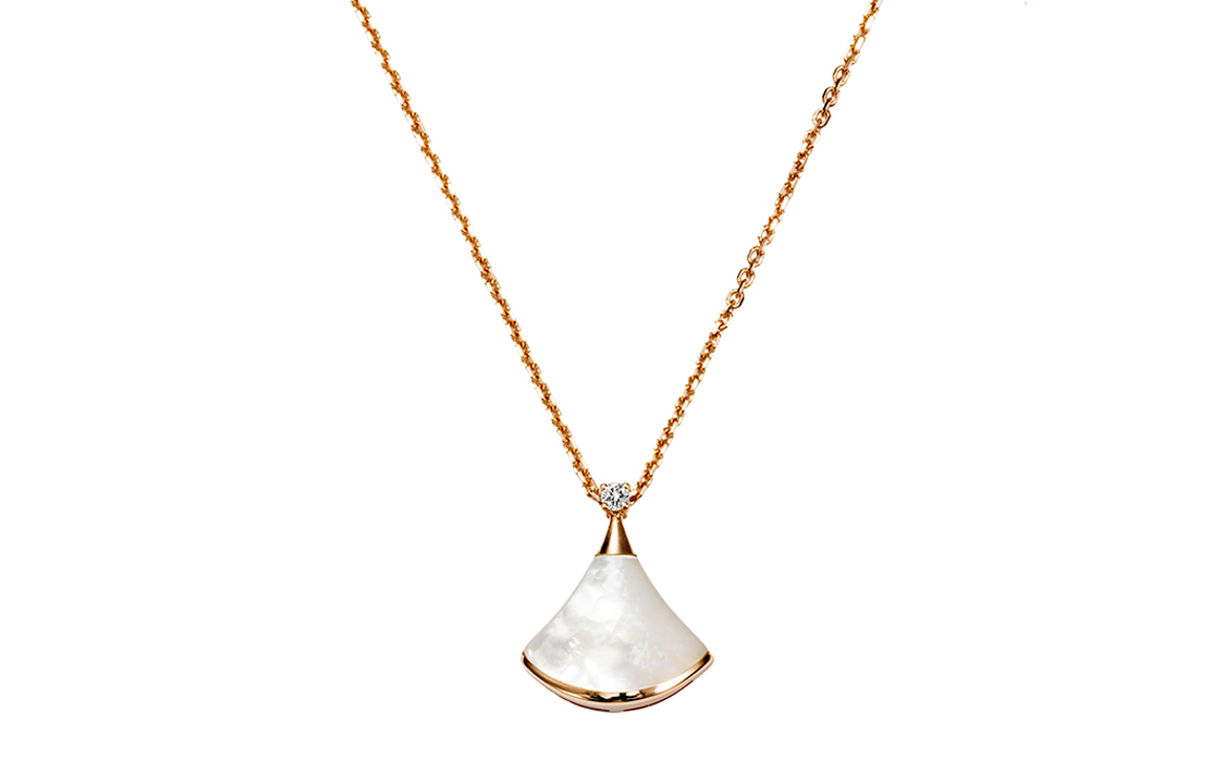 BVLGARI DIVAS’ DREAM Fan Pendant Small 18k Rose Gold Necklace Unisex White CL857185-350581