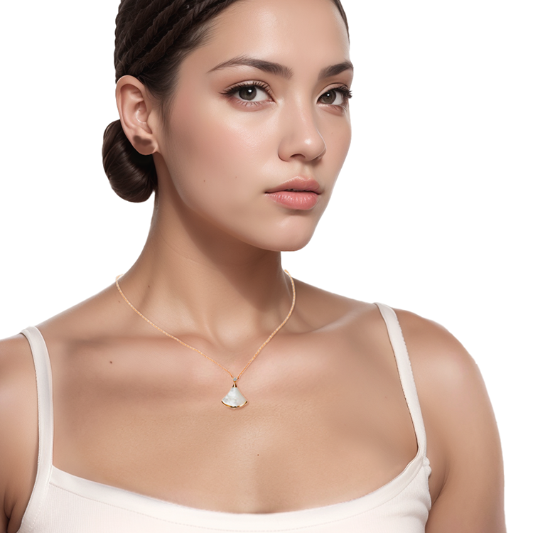 Sizing BVLGARI DIVAS’ DREAM Fan Pendant Small 18k Rose Gold Necklace Unisex White CL857185-350581