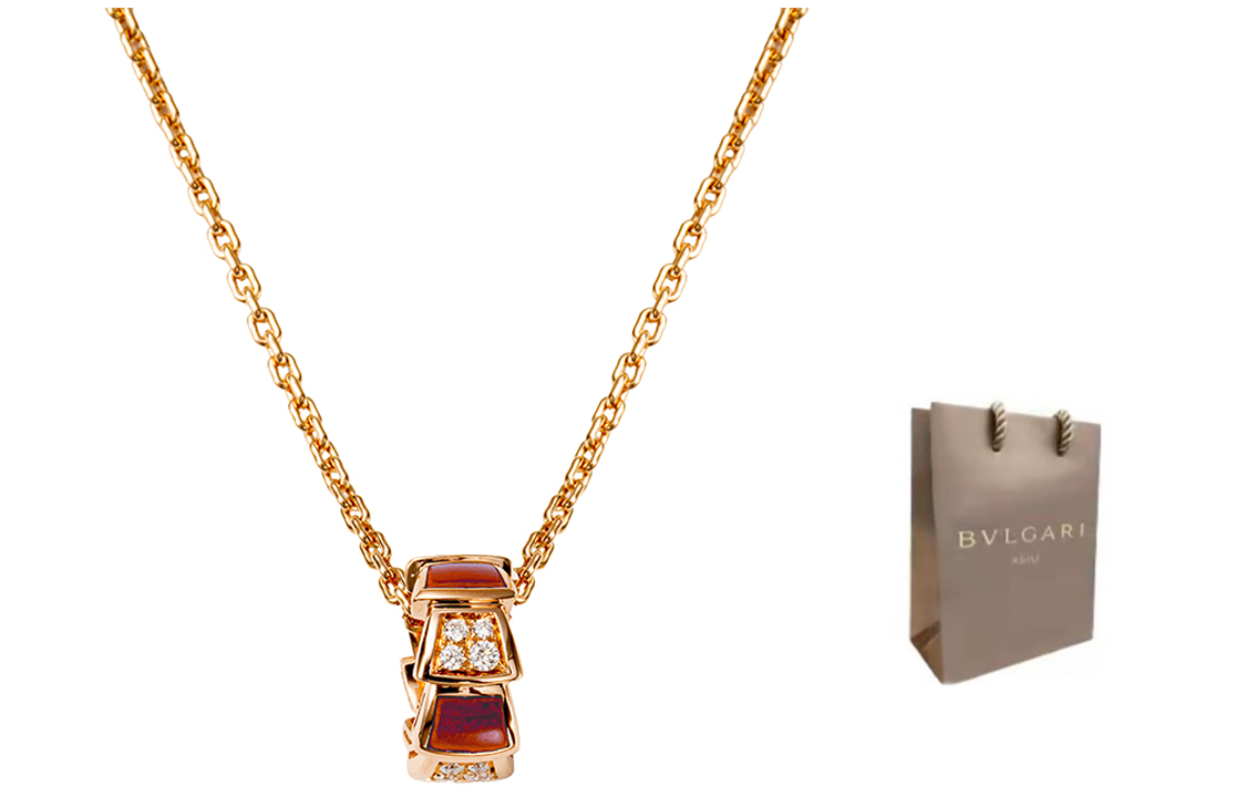 Lookbook BVLGARI Serpenti Viper 鑽石復古項鍊 情侶風格男女適用 CL858380-355088