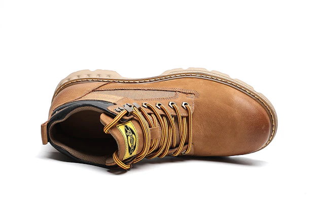 C°BANNER 高帮靴 '黄色马丁' C0613378XF18 Shop C°BANNER 高帮靴 '黄色马丁' C0613378XF18