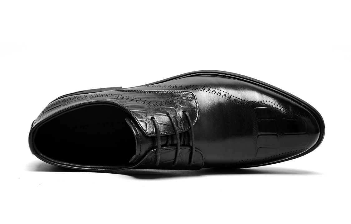 Shop C°BANNER Sepatu Kulit Gaun Bisnis Retro 'Hitam' C1523195D01