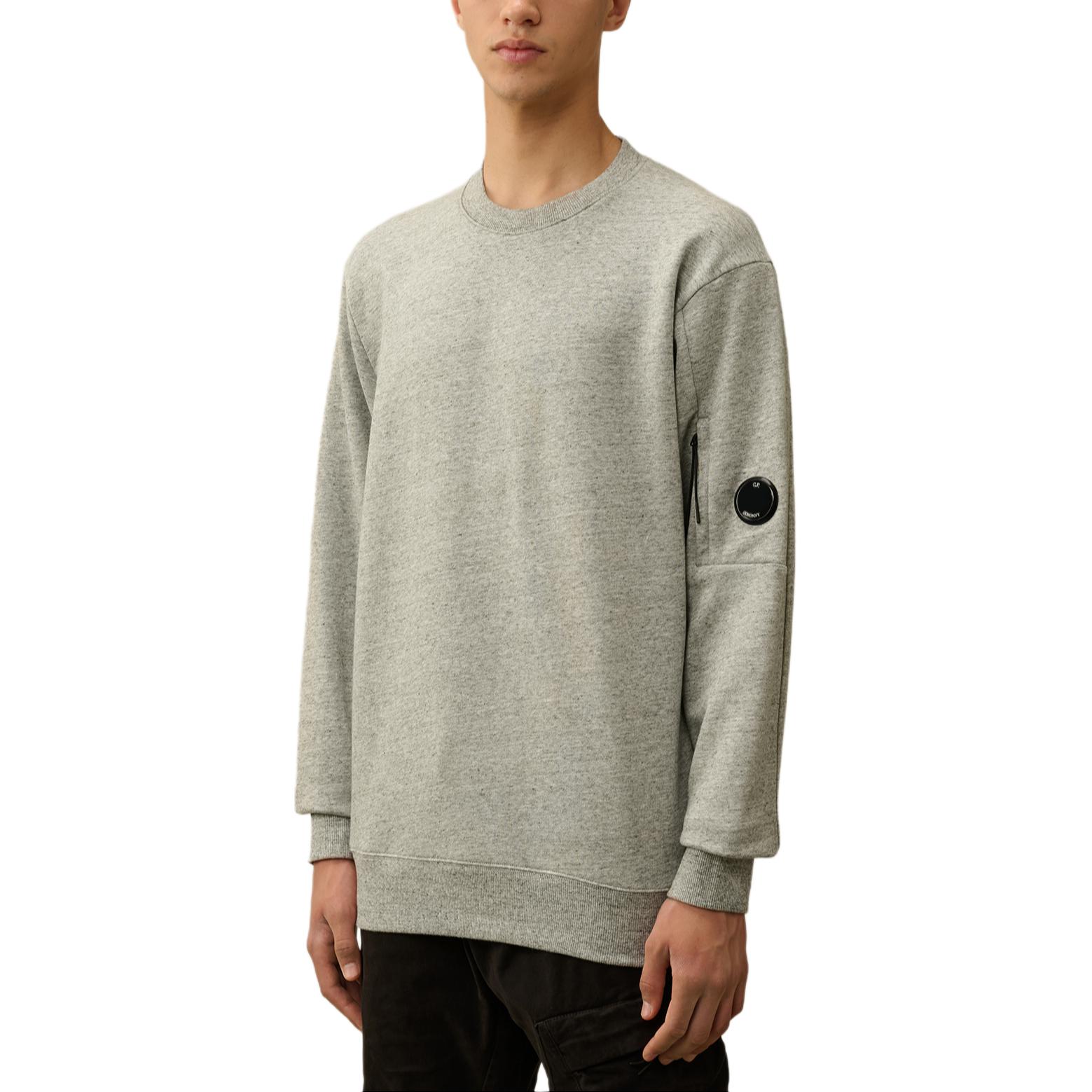 Shop C.P. 컴퍼니 그레이 크루넥 루즈핏 스웨트셔츠. CMSS023A005086WM94