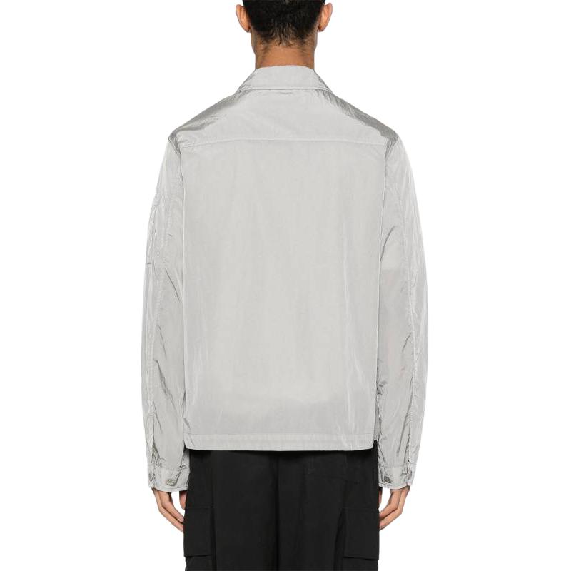 Shop C.P. カンパニー グレー ロゴパッチ付き長袖ジャケット ボタン留め. 16CMOS106A005904G913