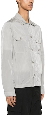 C.P. カンパニー グレー ロゴパッチ付き長袖ジャケット ボタン留め. 16CMOS106A005904G913 Purchase C.P. カンパニー グレー ロゴパッチ付き長袖ジャケット ボタン留め. 16CMOS106A005904G913