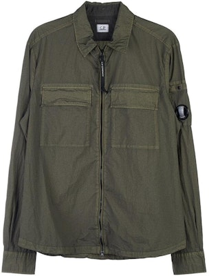 C.P. Company Jaket Track Olive Solid dengan Saku Resleting. 13CMSH192A005783G669 Buy C.P. Company Jaket Track Olive Solid dengan Saku Resleting. 13CMSH192A005783G669