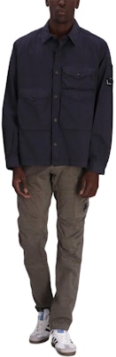 Kemeja Lengan Panjang C.P. Company Deep Purple dengan Kancing Depan CMOS126A110143G-799 Lookbook Kemeja Lengan Panjang C.P. Company Deep Purple dengan Kancing Depan CMOS126A110143G-799