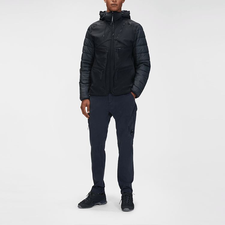 Purchase C.P. カンパニー FW21 ブラック 防風 マルチポケット パッチワーク フードジャケット 11CMOW106A006097M999-48