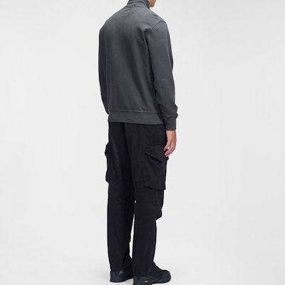 C.P. カンパニー FW22 グレー ニット ジップアップ ジャケット 刺繍ロゴ入り. 13CMSS312A006372G985 Shop C.P. カンパニー FW22 グレー ニット ジップアップ ジャケット 刺繍ロゴ入り. 13CMSS312A006372G985