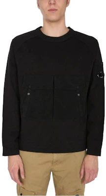 C.P. 컴퍼니 FW22 블랙 크루넥 맨투맨 남성용 심플 로고 디자인 10CMSS080A006059M-999 Buy C.P. 컴퍼니 FW22 블랙 크루넥 맨투맨 남성용 심플 로고 디자인 10CMSS080A006059M-999