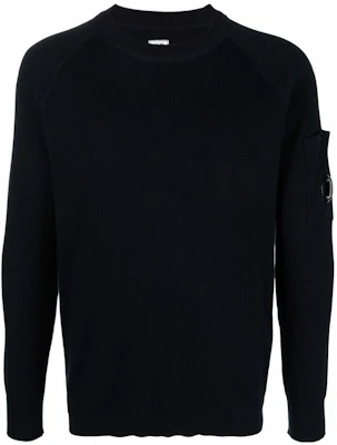 C.P. カンパニー FW22 ブラック クルーネック スウェット ロゴパッチ 長袖 12CMKN146A004037A888 Buy C.P. カンパニー FW22 ブラック クルーネック スウェット ロゴパッチ 長袖 12CMKN146A004037A888