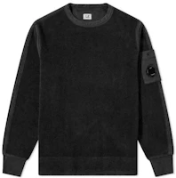 C.P. Company FW22 Fleece Logo Patch Crewneck Sweatshirt Black Mens 11CMSS082A-005863G-999 C.P. Company FW22 Fleece Logo Patch Crewneck Sweatshirt Black Mens 11CMSS082A-005863G-999
