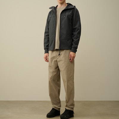 C.P. カンパニー FW24 ゴーグル ジッパー フーディ ポケット ジャケット ブラック サンド CMOW012A006097A995 Purchase C.P. カンパニー FW24 ゴーグル ジッパー フーディ ポケット ジャケット ブラック サンド CMOW012A006097A995