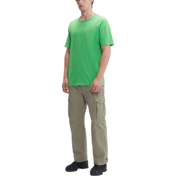 Lookbook C.P. カンパニー ミリタリーツイルカーゴパンツ グリーン ルーズフィットジッパーポケット 15CMPA179A006409G335