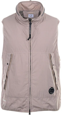 C.P. Company 經典素色立領無袖外套附側口袋 14CMOW089A6124G330 Buy C.P. Company 經典素色立領無袖外套附側口袋 14CMOW089A6124G330