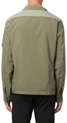 C.P. カンパニー SS22 グリーン 長袖シャツ ボタンアップ ポケットデザイン付き 12CMOS101A005782G-660 Shop C.P. カンパニー SS22 グリーン 長袖シャツ ボタンアップ ポケットデザイン付き 12CMOS101A005782G-660