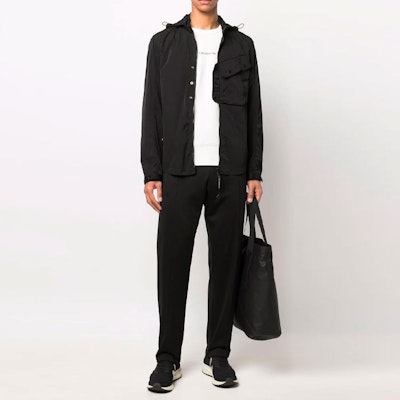 C.P. Company SS22 Jaket Lengan Panjang Hitam Polos. 12CMOS103A005904G999 Lookbook C.P. Company SS22 Jaket Lengan Panjang Hitam Polos. 12CMOS103A005904G999