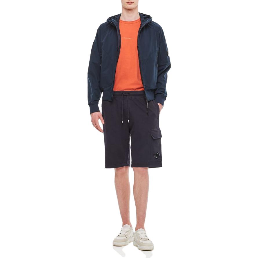 Lookbook C.P. 컴퍼니 SS23 솔리드 컬러 미러 디자인 방풍 후드 재킷 14CMOW095A004117A888