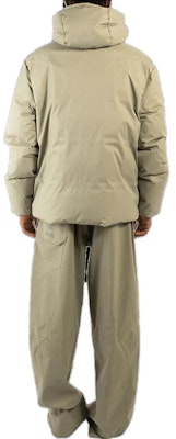 C.P. カンパニー ユニセックス グリーンキルティングジャケット フード付きジッパーポケット 15CLOW015A006577A335 Shop C.P. カンパニー ユニセックス グリーンキルティングジャケット フード付きジッパーポケット 15CLOW015A006577A335