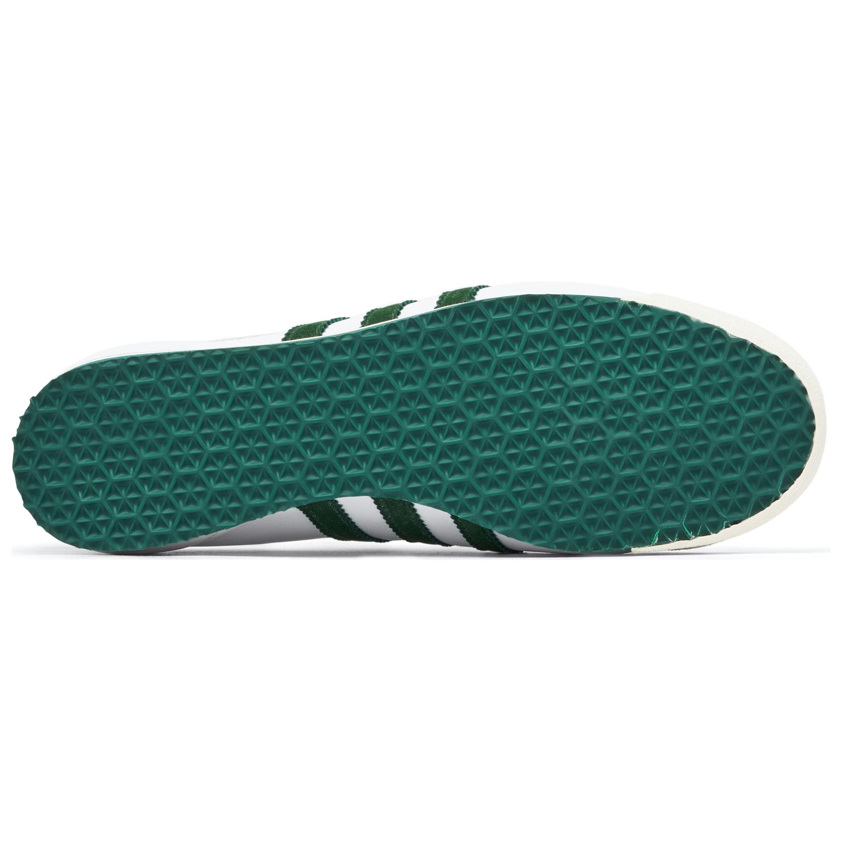 Shop C.P. カンパニー×adidas Italia SPZL 白/緑 GV7659