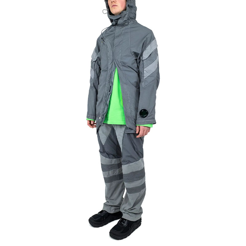 Shop C.P. 컴퍼니 x 키코 코스타디노프 SS24 스틸 그레이 후드 루즈 핏 집업 재킷 남성용. CSOW004A005991G919