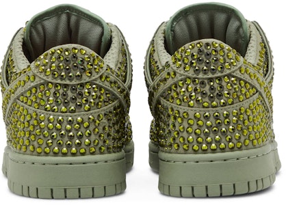 Cactus Plant Flea Market x Swarovski x Nike Dunk Low 'Spiral Sage' Verde Salvia CZ2670-300 Details for Cactus Plant Flea Market x Swarovski x Nike Dunk Low 'Spiral Sage' Verde Salvia CZ2670-300