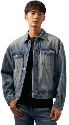 Calvin Klein American Retro Classic Denim Jacket with Studded Details 40EM799 Purchase Calvin Klein American Retro Classic Denim Jacket with Studded Details 40EM799