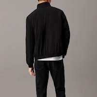 Calvin Klein Jaket Kasual Logo Hitam Zip-Up Gaya Eropa J30J325592-BEH Shop Calvin Klein Jaket Kasual Logo Hitam Zip-Up Gaya Eropa J30J325592-BEH