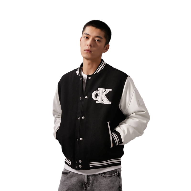 Shop Chaqueta Varsity Colorblock Bordada Calvin Klein Casual. J324433