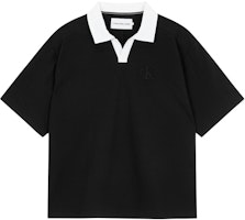 CALVIN KLEIN Kaos Polo Warna Hitam Lengan Pendek dengan Kerah Colorblock J325364-BEH Order CALVIN KLEIN Kaos Polo Warna Hitam Lengan Pendek dengan Kerah Colorblock J325364-BEH