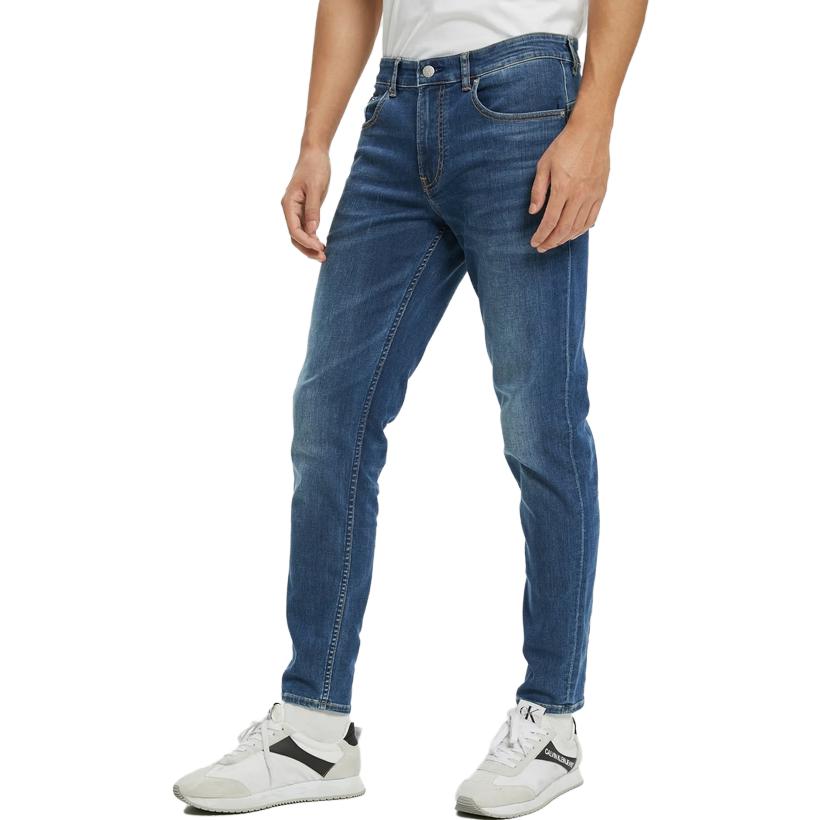 Lookbook CALVIN KLEIN Jeans Denim Cepat Kering Penyejuk Biru Gelap. J321555-1A4