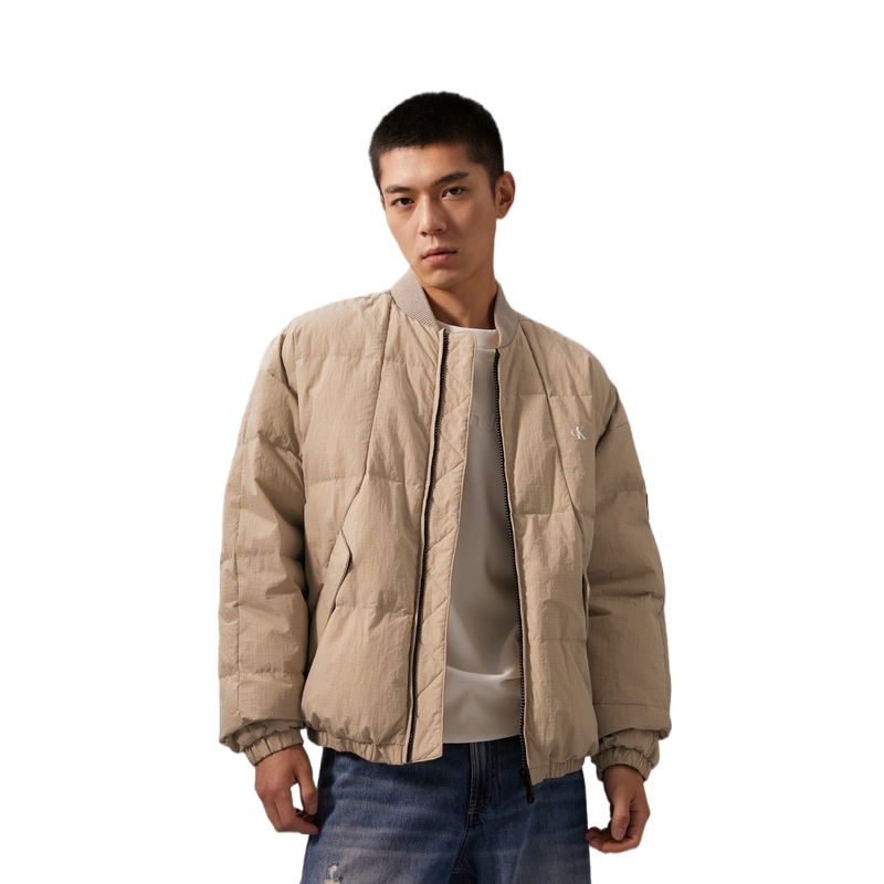 CALVIN KLEIN  Grid Pattern Down Jacket with Baseball Collar. J327314 圖 8