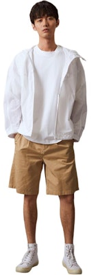 CALVIN KLEIN Jaket Luar Ringan Warna Putih Cahaya Bulan J325382-YAF Order CALVIN KLEIN Jaket Luar Ringan Warna Putih Cahaya Bulan J325382-YAF