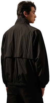 Calvin Klein 輕量防水戶外運動夾克 J326960 Purchase Calvin Klein 輕量防水戶外運動夾克 J326960