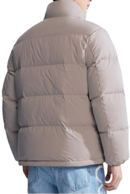 CALVIN KLEIN Logo Print Puffer Jacket Alghini Grey - Warm & Casual. J323229-PEE Purchase CALVIN KLEIN Logo Print Puffer Jacket Alghini Grey - Warm & Casual. J323229-PEE