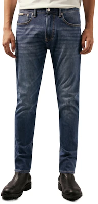 Calvin Klein Jeans Denim Biru Stretch Tapered Anti Lembap J326410 Shop Calvin Klein Jeans Denim Biru Stretch Tapered Anti Lembap J326410