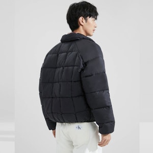 CALVIN KLEIN Chaqueta Acolchada Cuadros con Botones Color Negro Espacial J324058-BEH Purchase CALVIN KLEIN Chaqueta Acolchada Cuadros con Botones Color Negro Espacial J324058-BEH