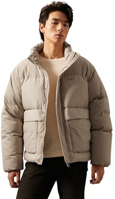 Calvin Klein Short Down Jacket with Large Pocket and Print Design. J326810 2