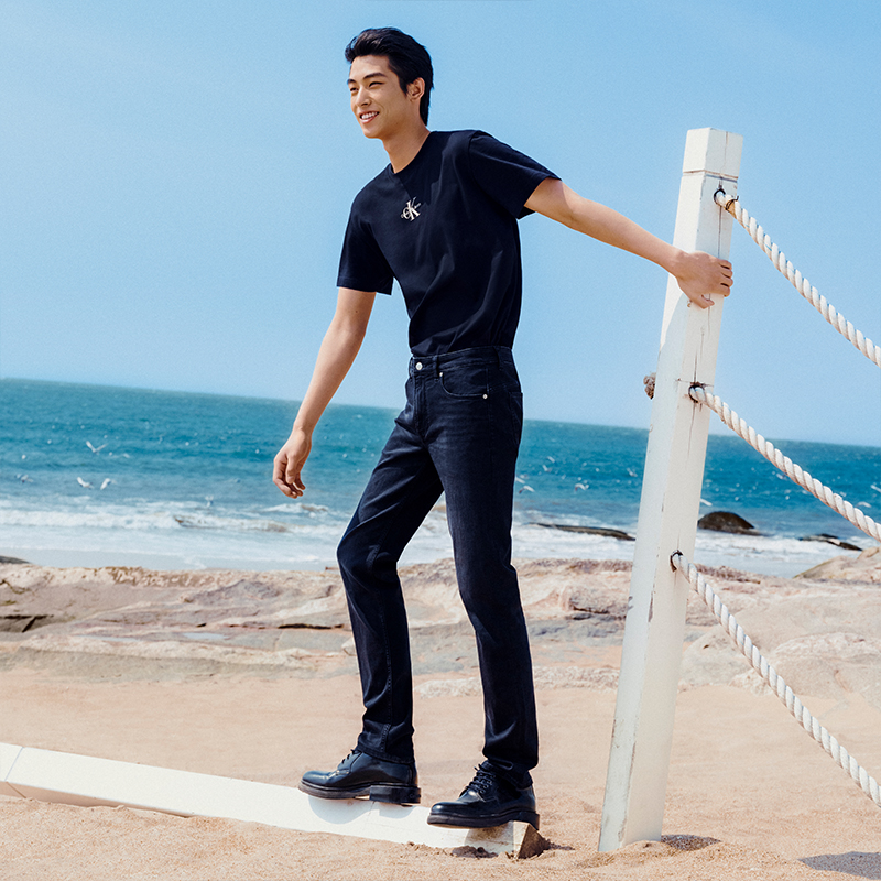 Calvin Klein  Slim Fit Stretch Washed Black Denim Jeans. J325318 圖 4