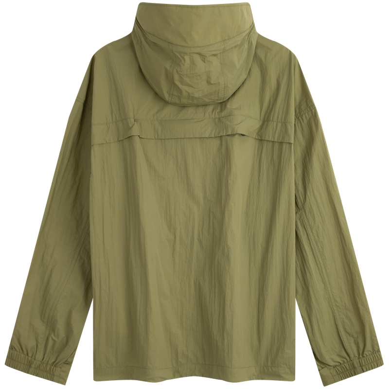 Lookbook Calvin Klein 防曬可折疊連帽外套 迷迭綠色. J325382