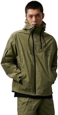 Calvin Klein 防曬可折疊連帽外套 迷迭綠色. J325382 Shop Calvin Klein 防曬可折疊連帽外套 迷迭綠色. J325382