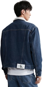 カルバン・クライン ヴィンテージデニムジャケット シェルパ裏地&スタッズ襟付き J325844 Purchase カルバン・クライン ヴィンテージデニムジャケット シェルパ裏地&スタッズ襟付き J325844